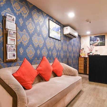 Super Townhouse Vip Road Formerly The Sky Kolkata Exterior photo