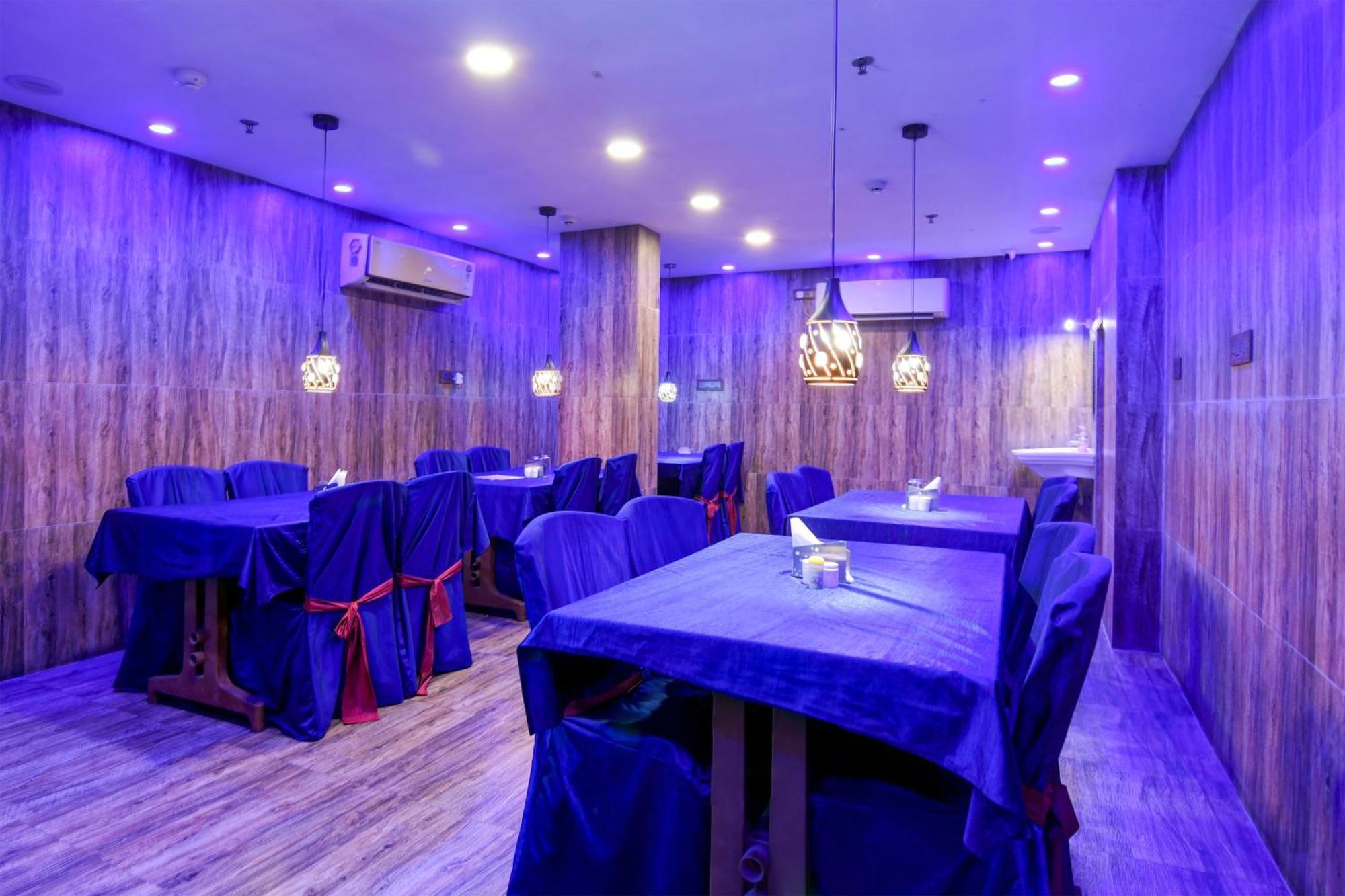Super Townhouse Vip Road Formerly The Sky Kolkata Exterior photo